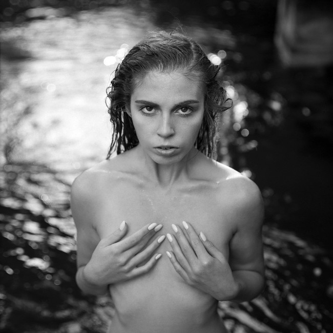 Nagość zakryta - Ola - photo Wojciech Schoen, portfolio photographer